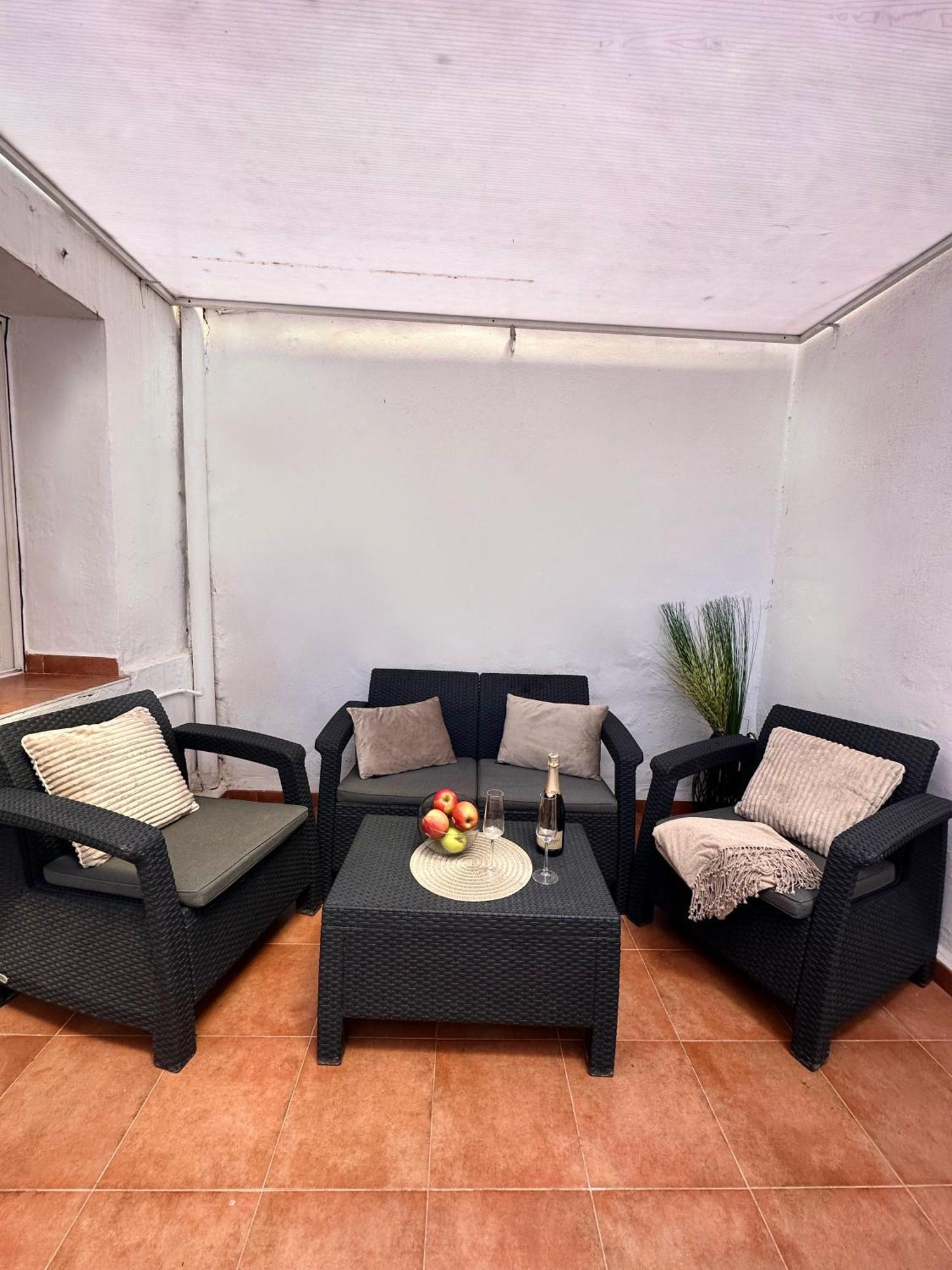 Veronica Apartment Valencia Exterior photo
